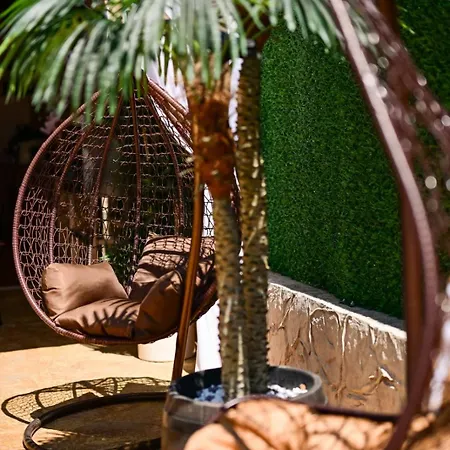 Kristin Palace Aparthotel 4*