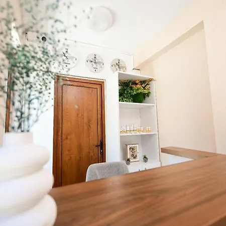 Kristin Palace 公寓式酒店 奥布佐尔
