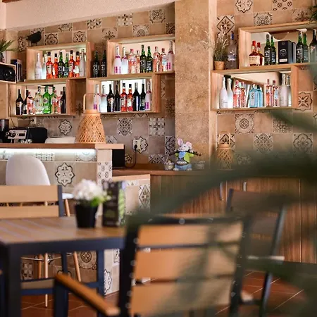 Kristin Palace Ξενοδοχείο με διαμερίσματα 4*