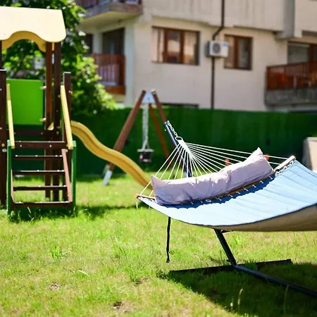 Ξενοδοχείο με διαμερίσματα Kristin Palace Obzor