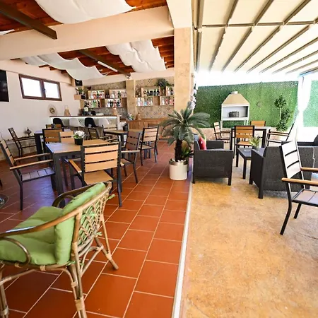 Kristin Palace 公寓式酒店 奥布佐尔